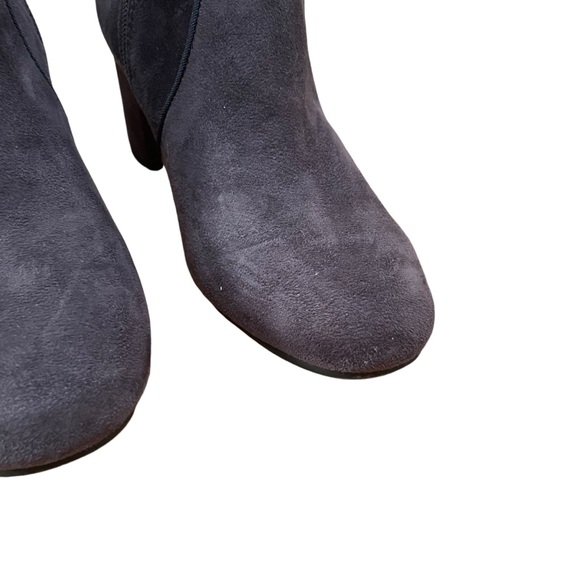 White Mountain Calisi Closed Toe Ankle Booties Grey Suede Size 8 - Picture 4 of 9